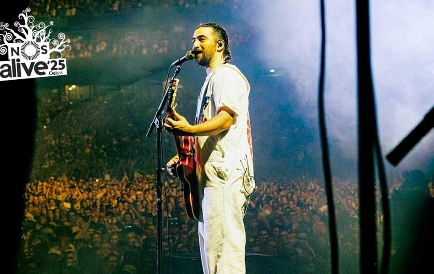 Noah Kahan plays NOS Alive Portugal 2025
