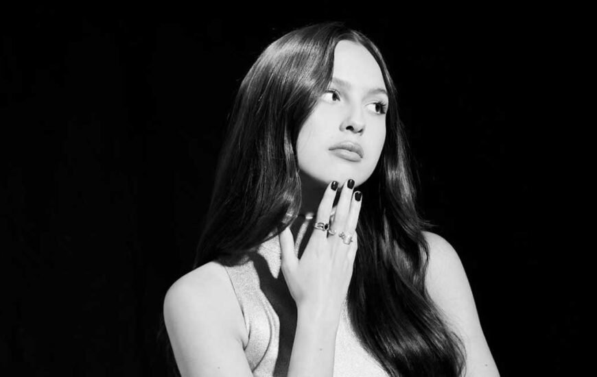 Olivia Rodrigo headlines I Days Milano 2025