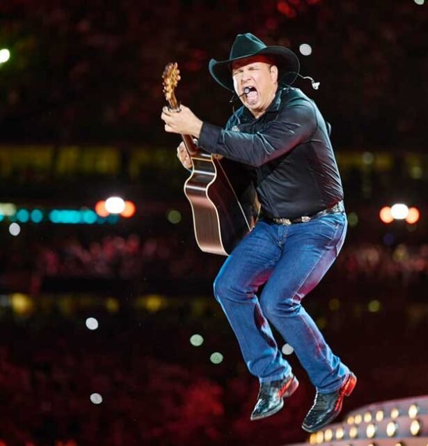 Country singer Garth Brooks
